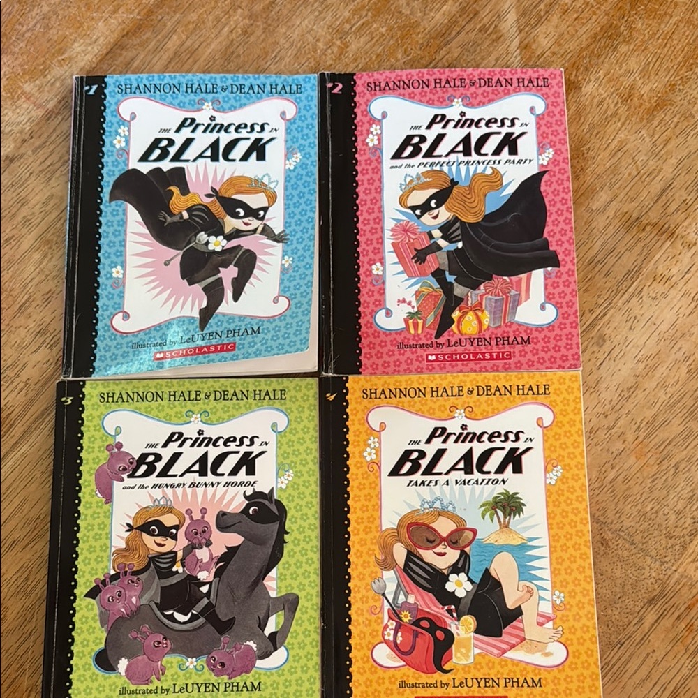Scholastic Princess in Black Book Set (4)